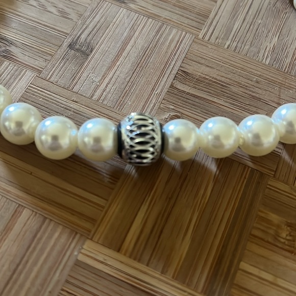 Faux Pearl Necklace - Picture 2 of 2